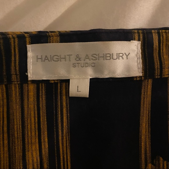 Haight & Ashbury liquid cotton button up - Picture 4 of 4